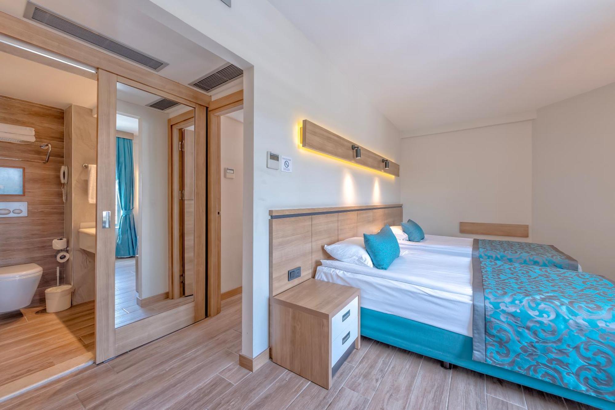 Meryan Hotel 오쿠르칼라르 외부 사진