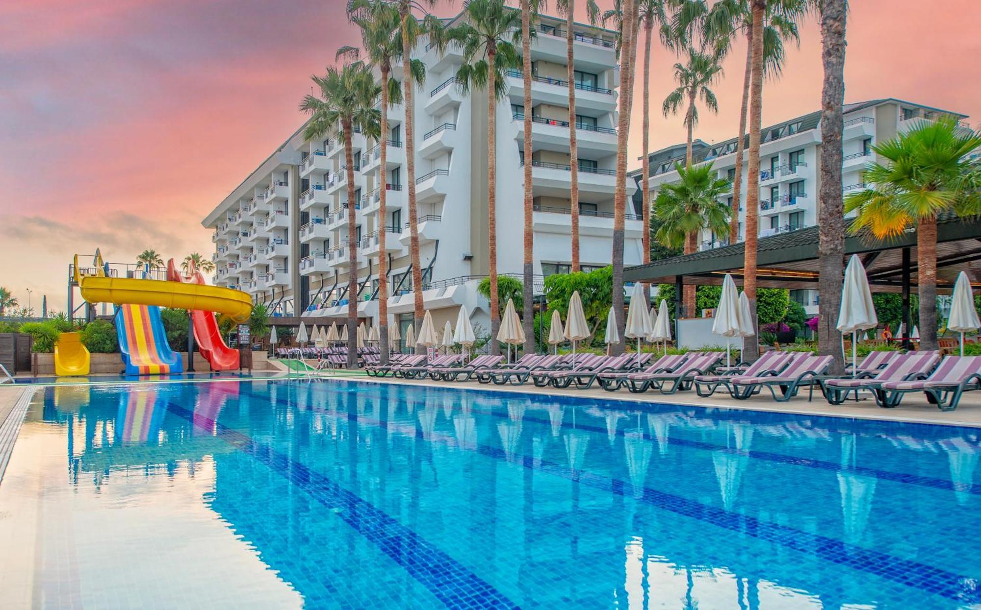 Meryan Hotel 오쿠르칼라르 외부 사진