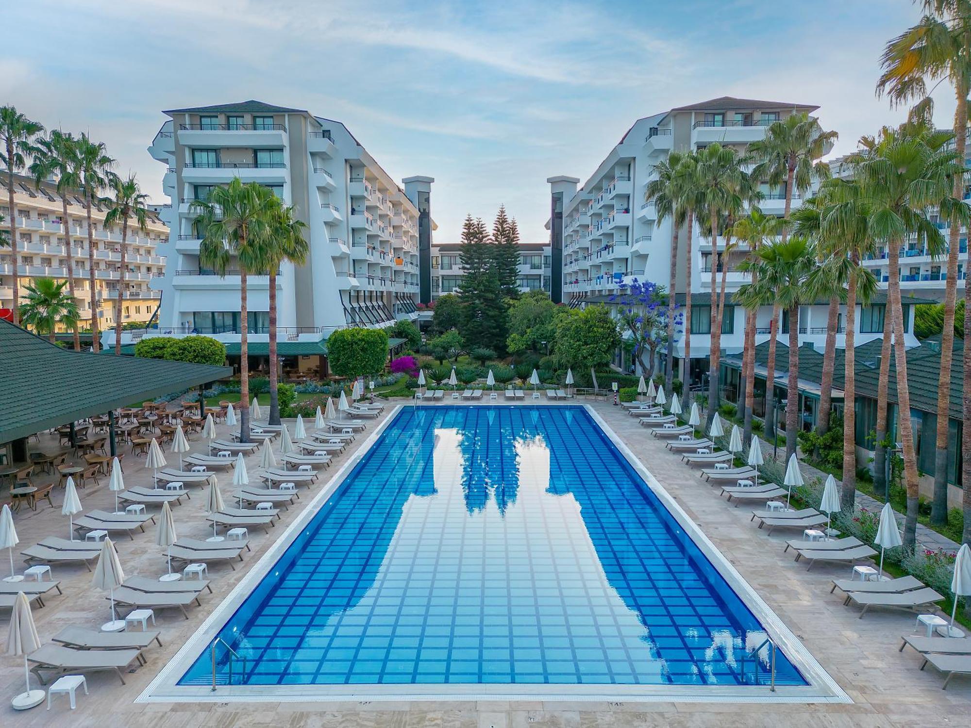 Meryan Hotel 오쿠르칼라르 외부 사진